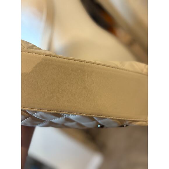 Betsey Johnson Chalk/Bone XOWALLY Quilted Tote with Crossbody Strap NEW - Picture 8 of 8